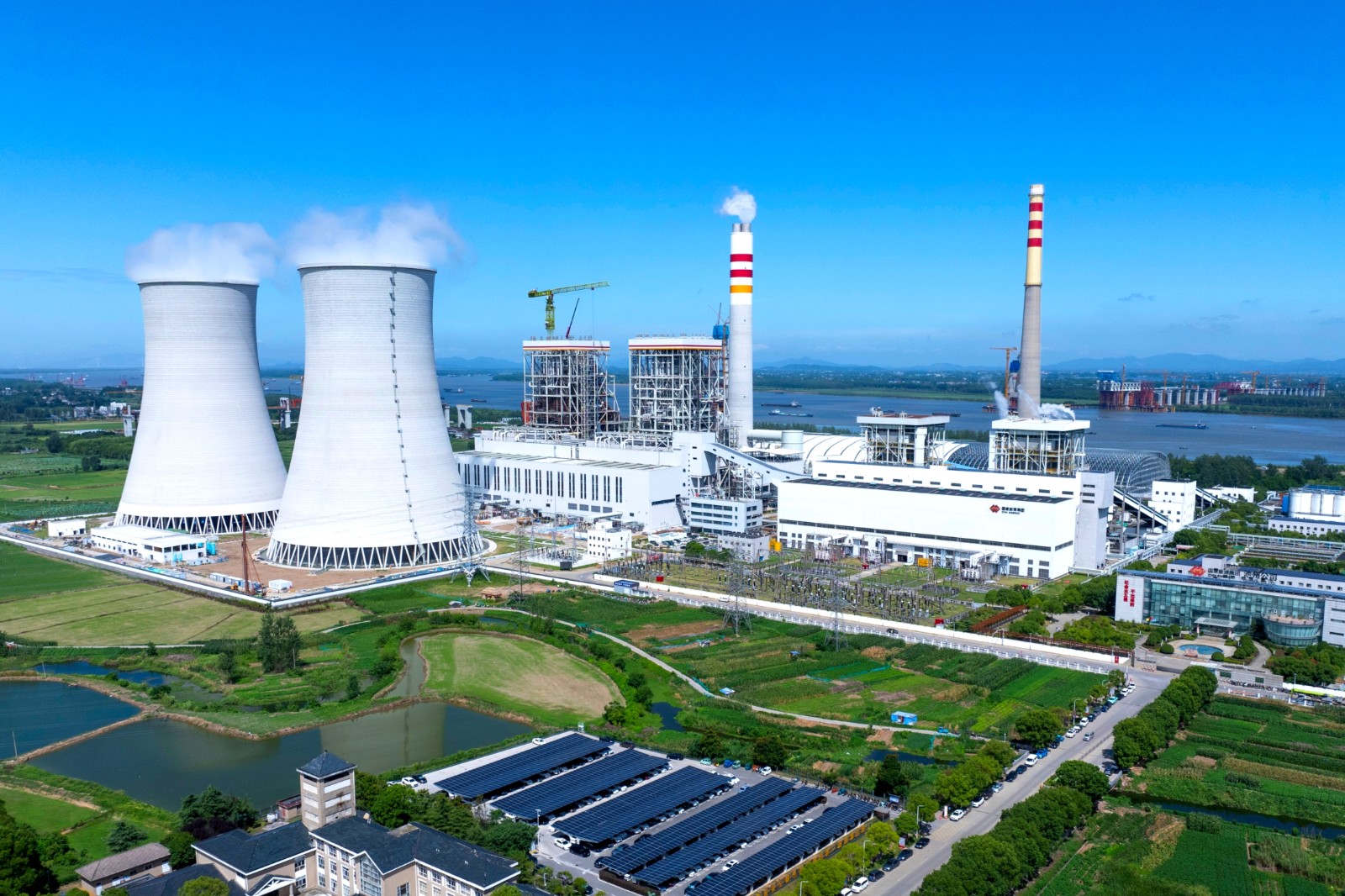 双机双投航拍图